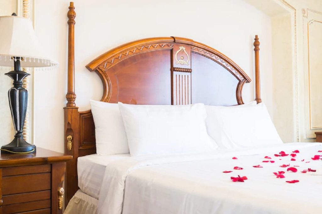 hotel-interior-bed-pillow-home_1203-4105